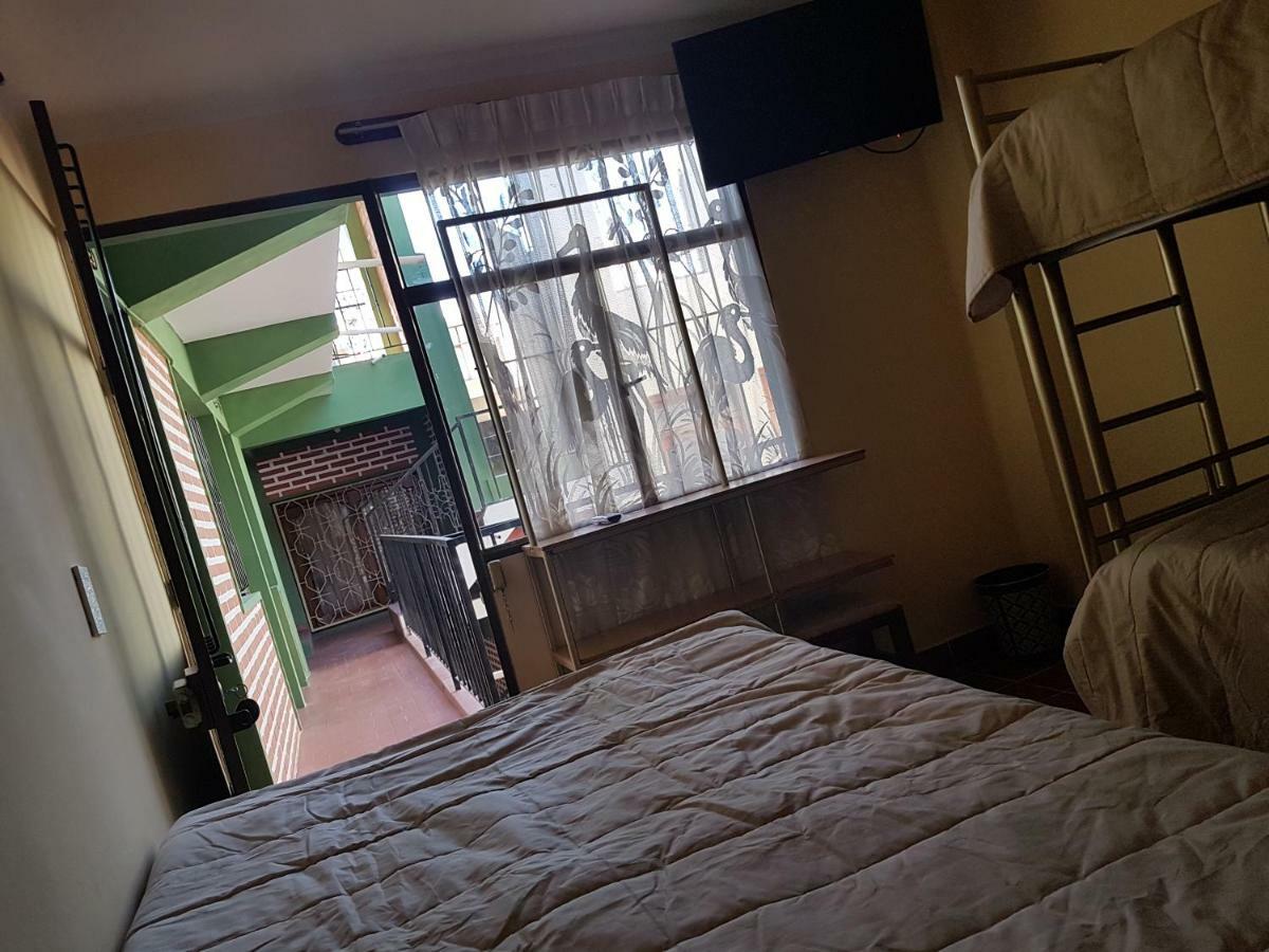 Hostel Buen Descanso Sucre Eksteriør billede