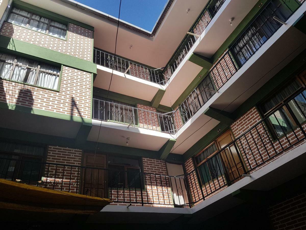 Hostel Buen Descanso Sucre Eksteriør billede